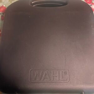 Wahl Black Carrying Case With Clippers